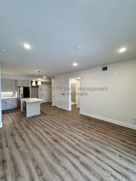 Building Photo - 414 Cape Coral Pkwy E