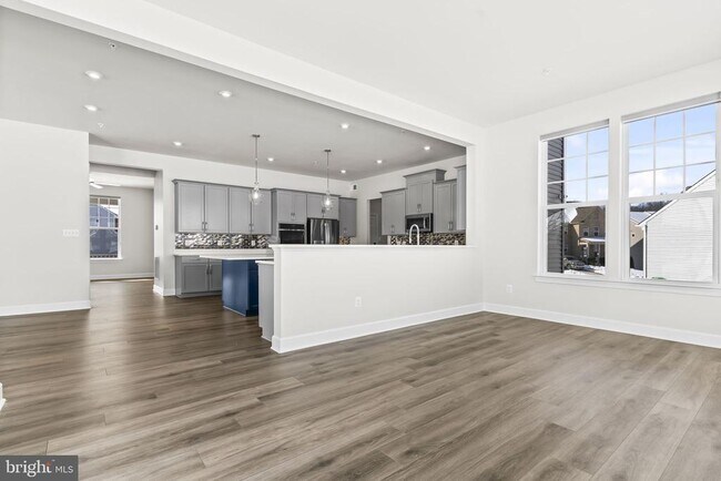 Building Photo - 12600 Coventry Mnr Wy