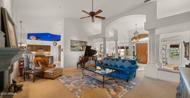 Building Photo - 5910 E Cielo Run S