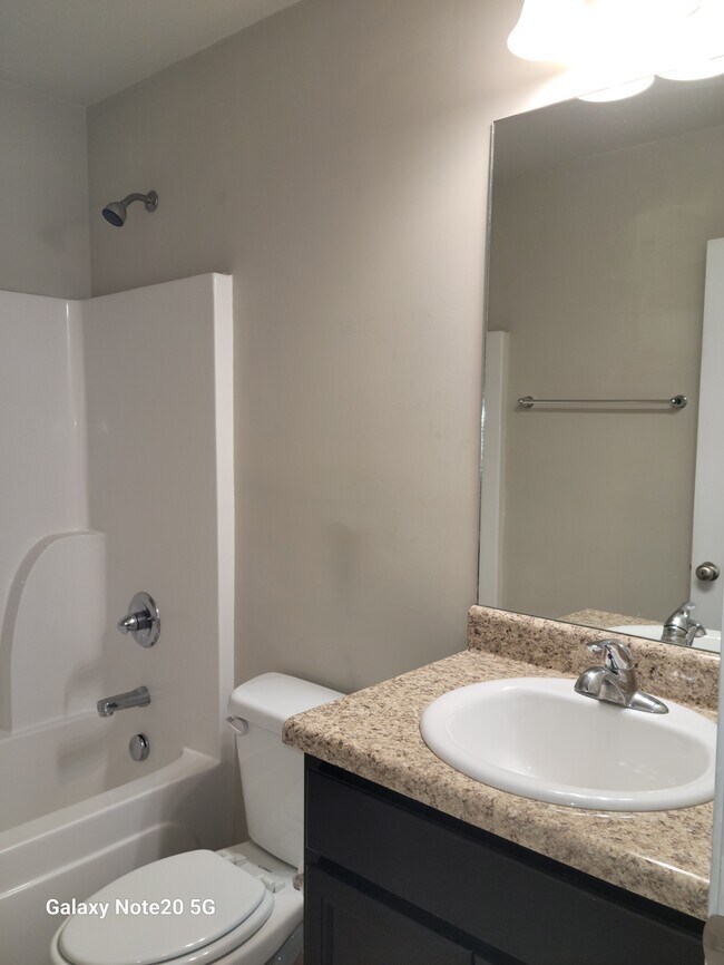Building Photo - 104 Clydesdale Ct