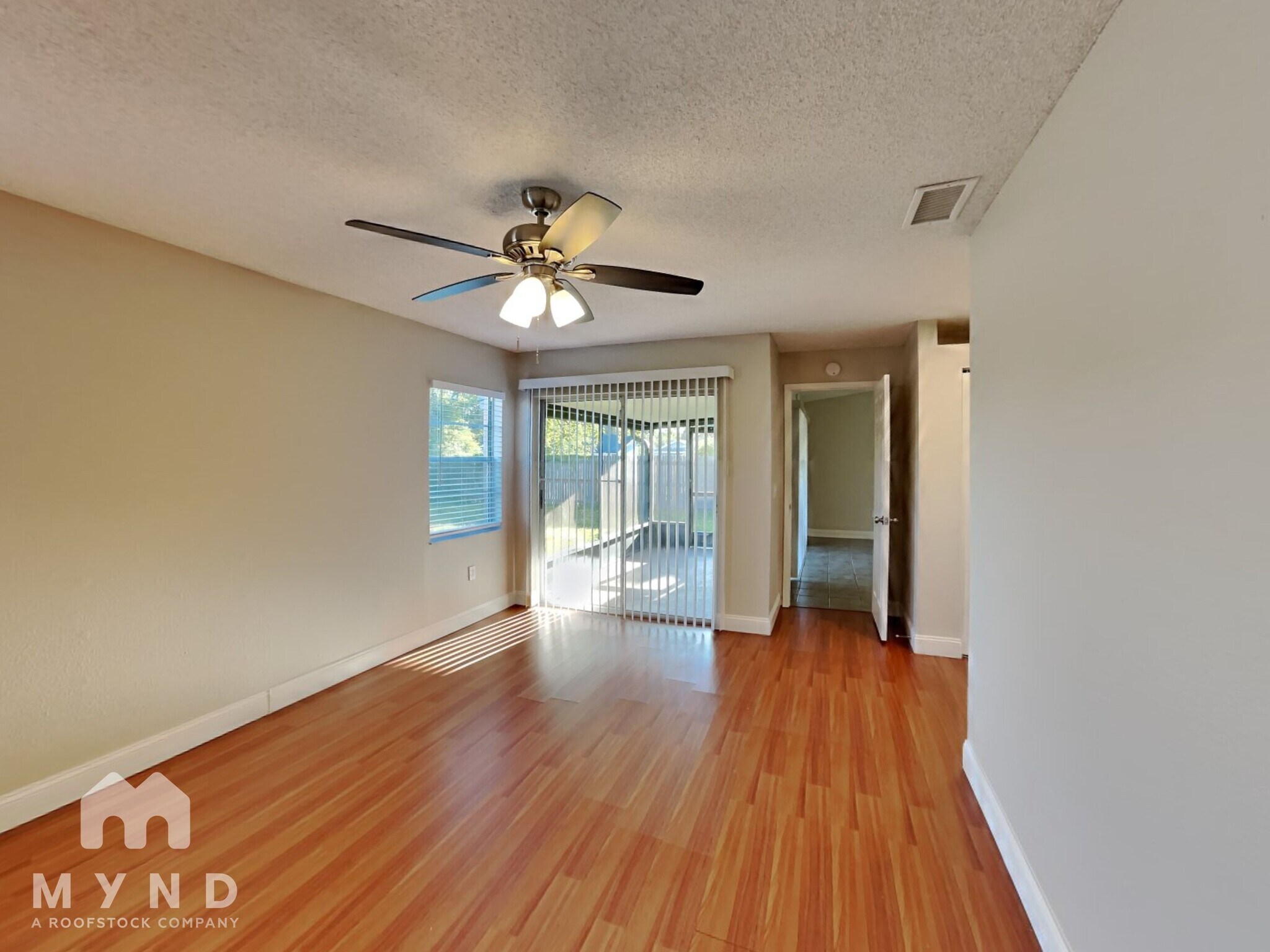 Building Photo - 712 Stillview Cir