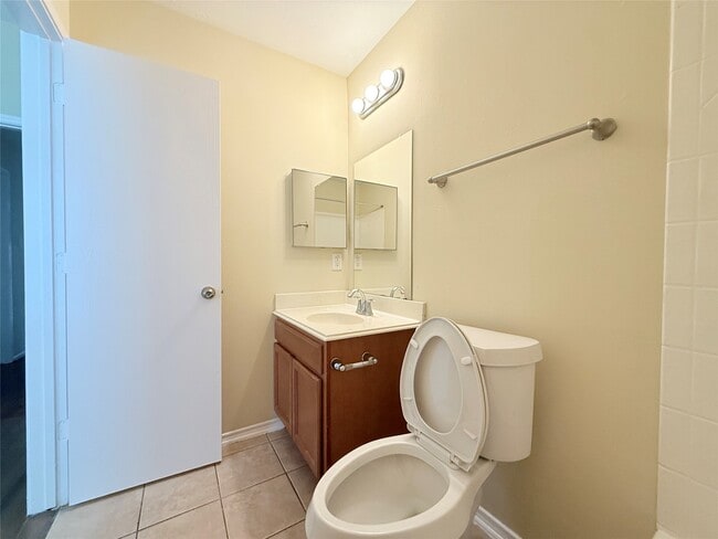 Building Photo - 14430 Hamilton Grove Ln