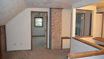 Building Photo - 110 Dempsey Rd