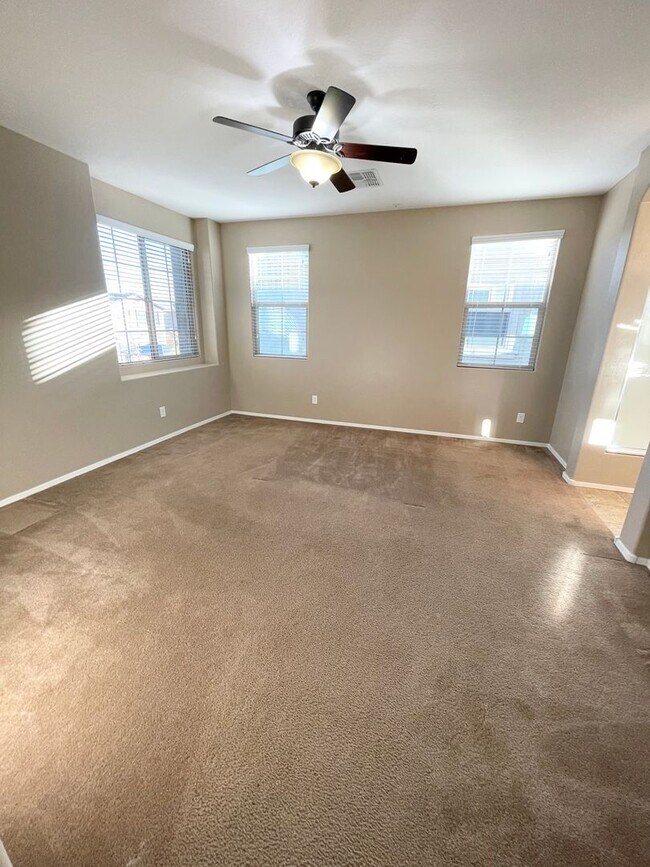 Building Photo - 3454 E Azalea Dr