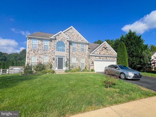 Building Photo - 144 Edgar Rd