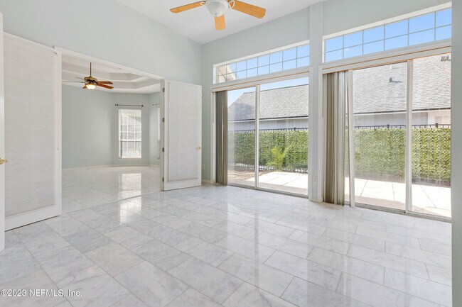 Building Photo - 429 Sea Spray Ln