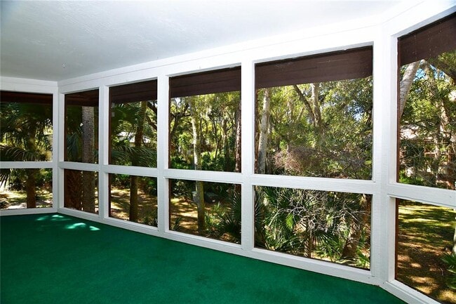 Building Photo - 36 Fairways Cir