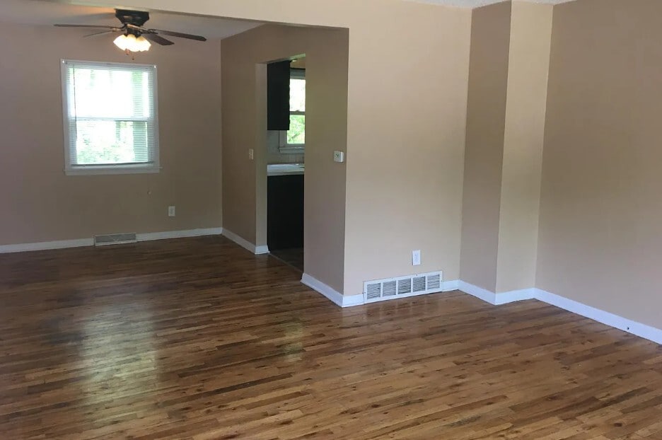 Building Photo - 1745 Pleasant Ct