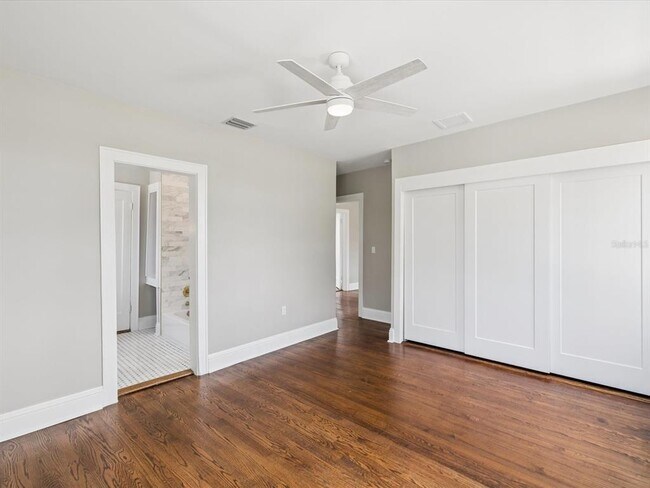 Building Photo - 456 Gardenia St