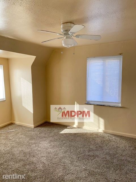 Building Photo - 4 br, 1.5 bath House - 5064 Marseilles St