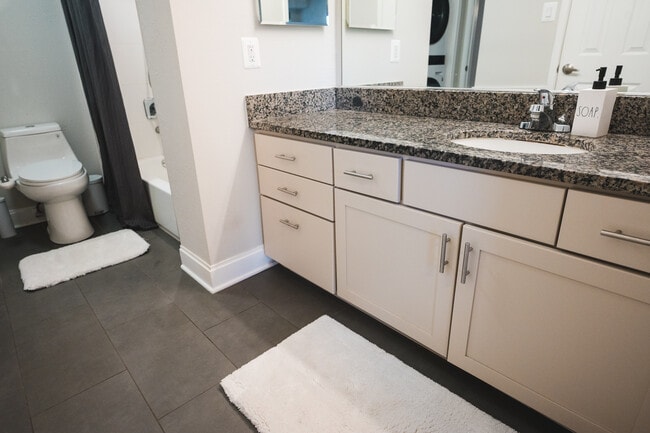 Building Photo - 3309 Wyndham Cir