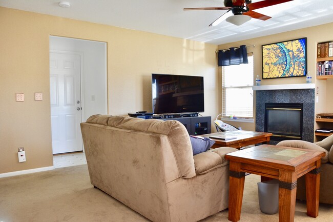 Building Photo - 1487 Brimble Dr