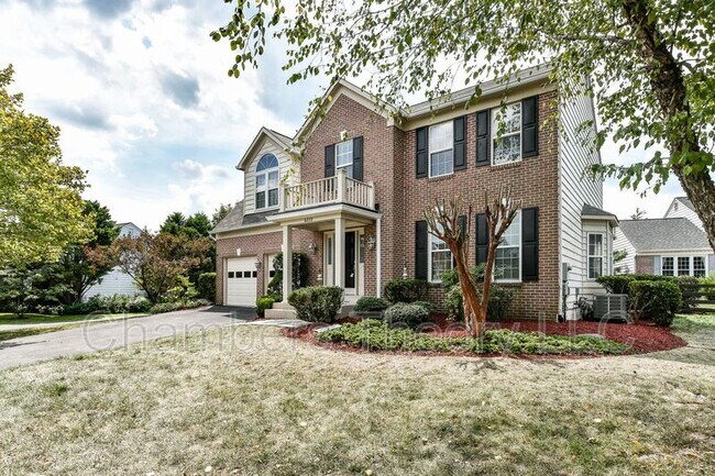 Building Photo - 6033 Woodlake Ln