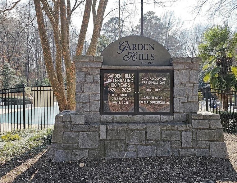 Building Photo - 91 Rumson Rd NE