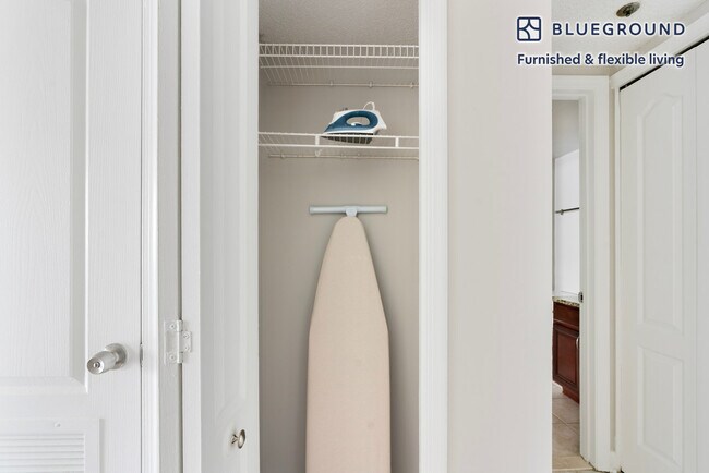 Building Photo - 2140 L St NW