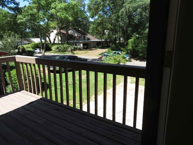 Building Photo - 2081 Sandcastle Dr