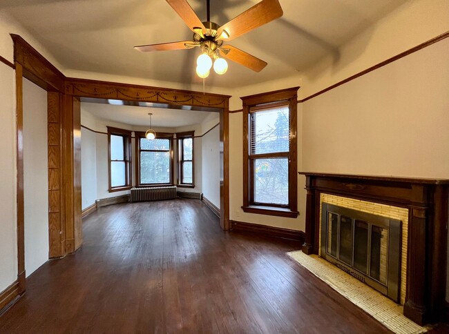 Building Photo - 2326 S Millard Ave
