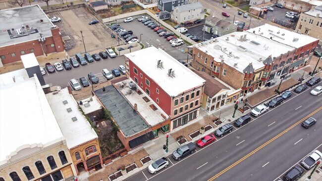 Building Photo - 1016 S State St