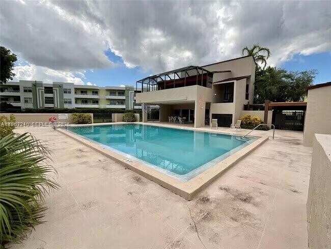 Building Photo - 10835 SW 112th Ave