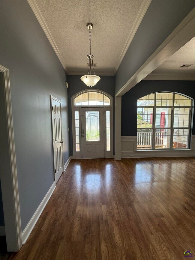 Building Photo - 106 Haven Crest