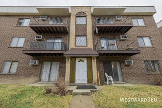 Building Photo - 10409 Dearlove Rd