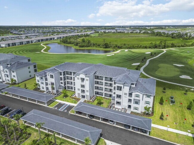 Building Photo - "Fully Furnished 2-Bed, 2-Bath Condo in Wellen Golf!"