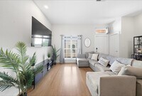 Building Photo - 806 Jackson Hill St