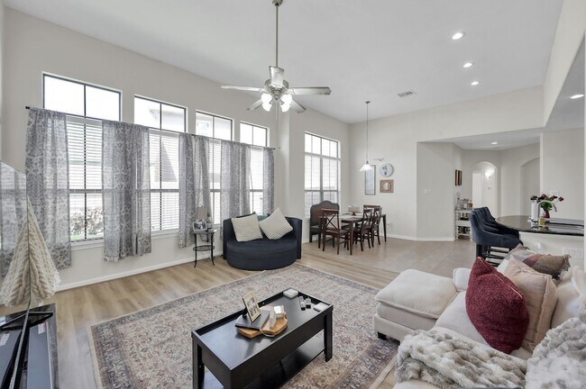 Building Photo - 29705 Meridian Hill Dr