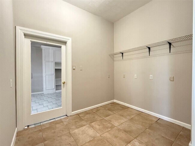 Building Photo - 11346 Old Telegraph Rd