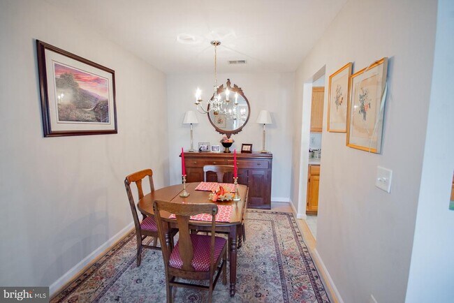 Building Photo - 152 Brookland Ct