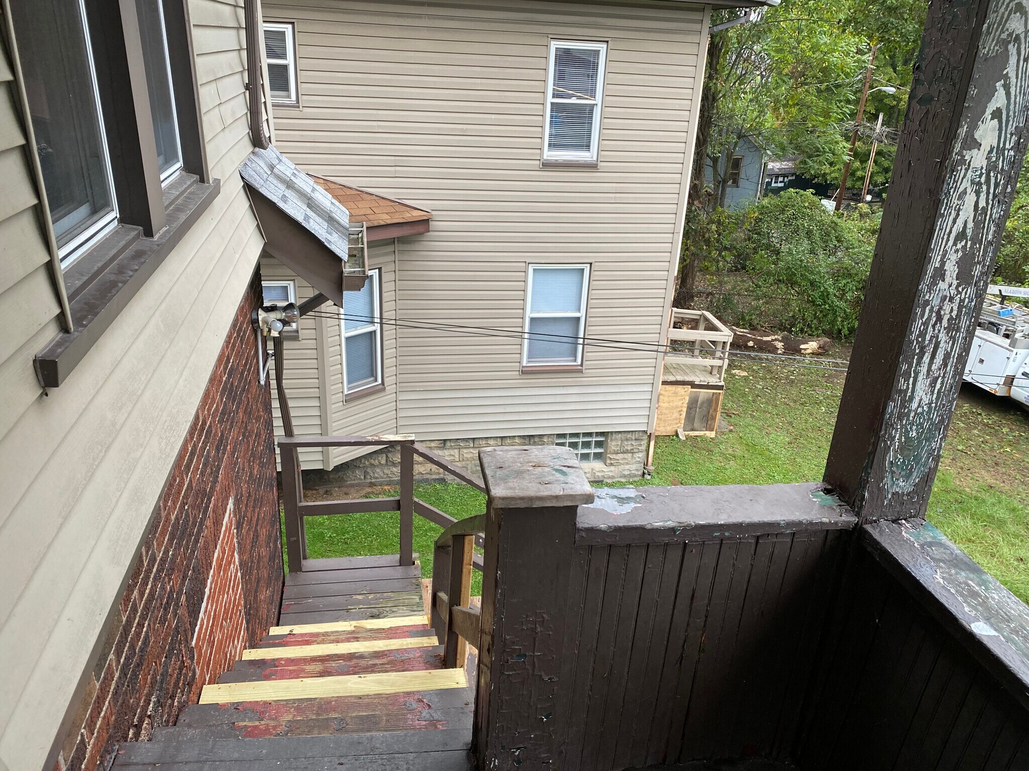 Building Photo - 1611 Ridge Ave