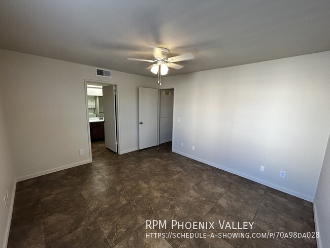 Building Photo - Charming Phoenix 2 Bed / 2 Bath Condo with...