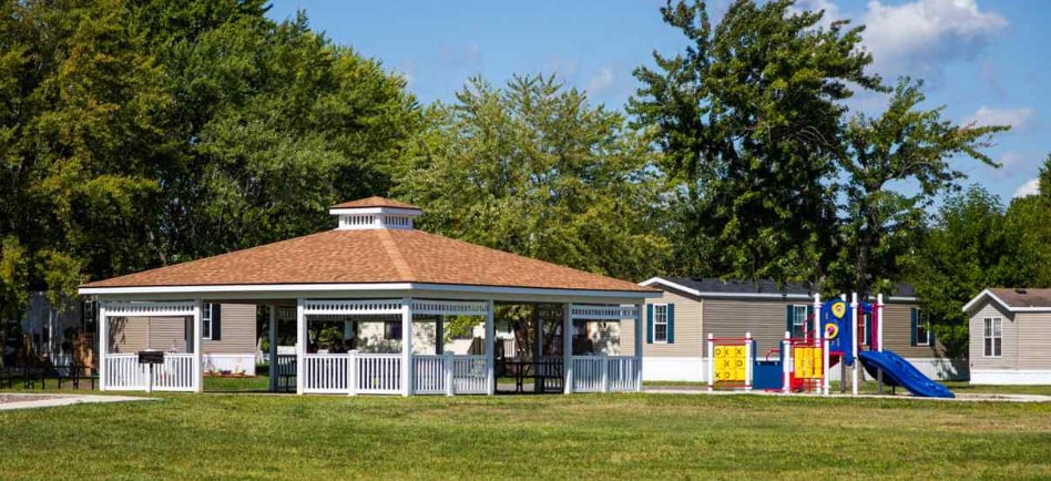 Building Photo - 9339 Starboard Dr