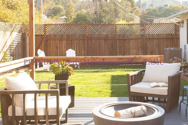 Building Photo - Contemporary Corte Madera Home, Recently R...