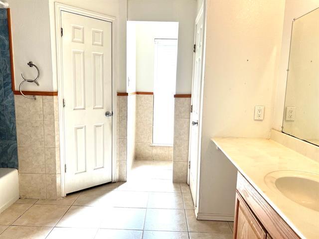 Building Photo - 6704 Spoonwood Ln
