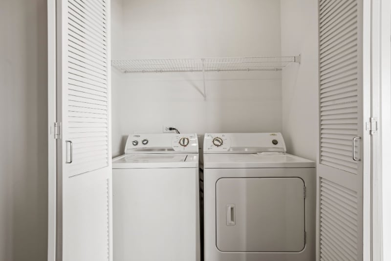 Building Photo - 898 S Clark St