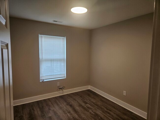 Building Photo - 5835 Cedar Lake Dr