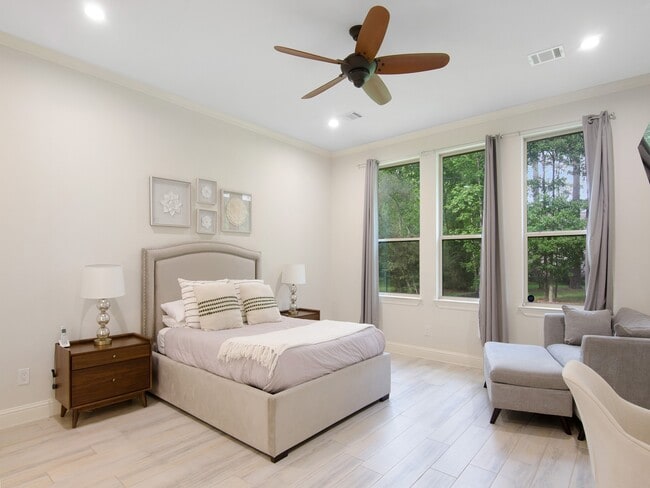 Building Photo - 12118 S Tara Plantation Dr