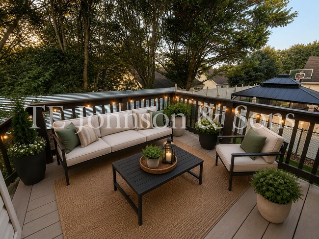 Building Photo - Charming One Level 3 Bedroom Home with Fenced Yard, Garage, and Deck