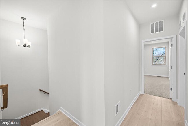 Building Photo - 6236 Folly Ln