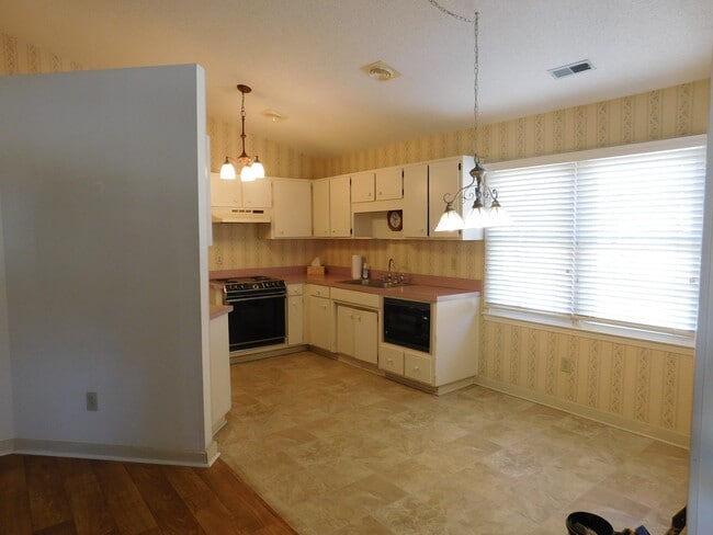 Building Photo - 2801 Currituck Ct