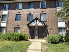 Building Photo - 1008 Centurion Ln