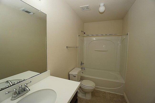 Building Photo - 4022 Regal Stone Ln