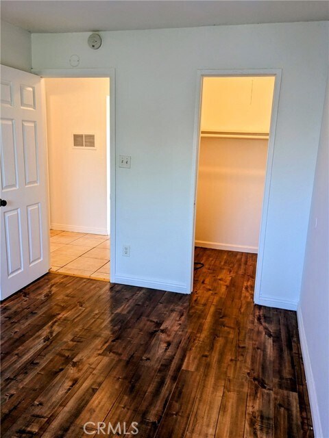 Building Photo - 1708 Pine Ave