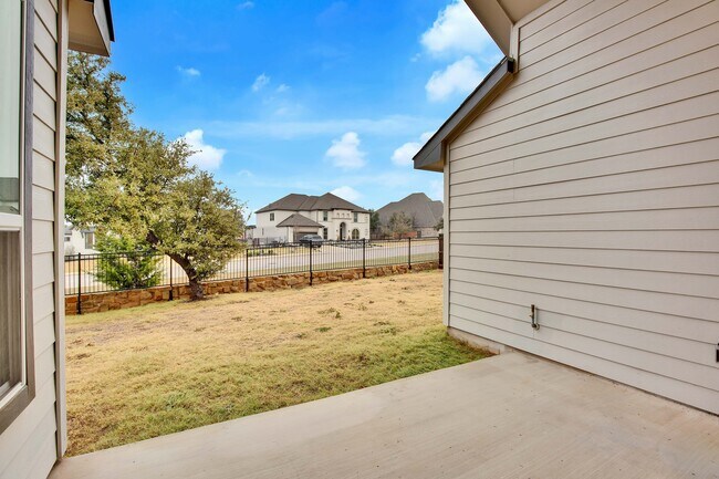 Building Photo - 48 Rancho Trail