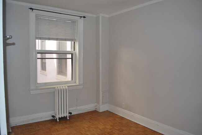Building Photo - 21 Beacon St