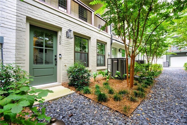 Building Photo - 305 Dilbeck Cir