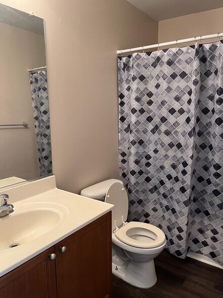 Guest bath - 199 Rumbling Rock Rd