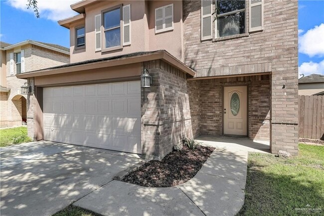 Building Photo - 2208 Eagle Landing Dr