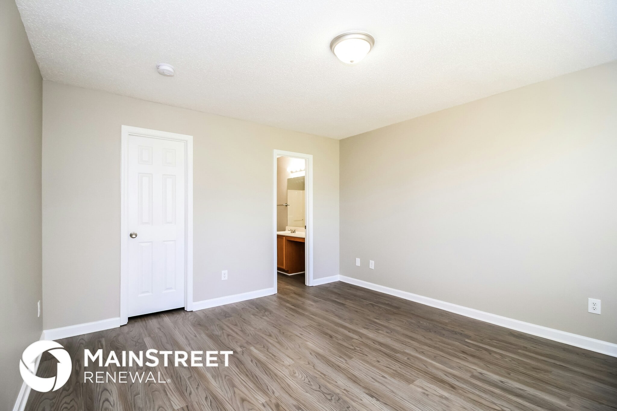 Building Photo - 484 Bedford Knoll Dr
